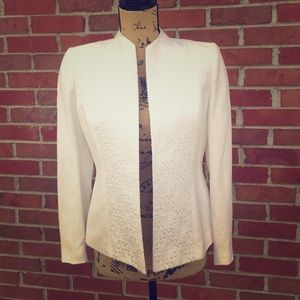 Kasper White Open Front Blazer With Embroidery 2P